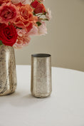 Load image into Gallery viewer, Norwich Vase