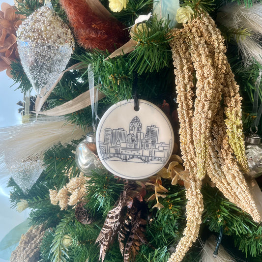 Des Moines Round Ornament