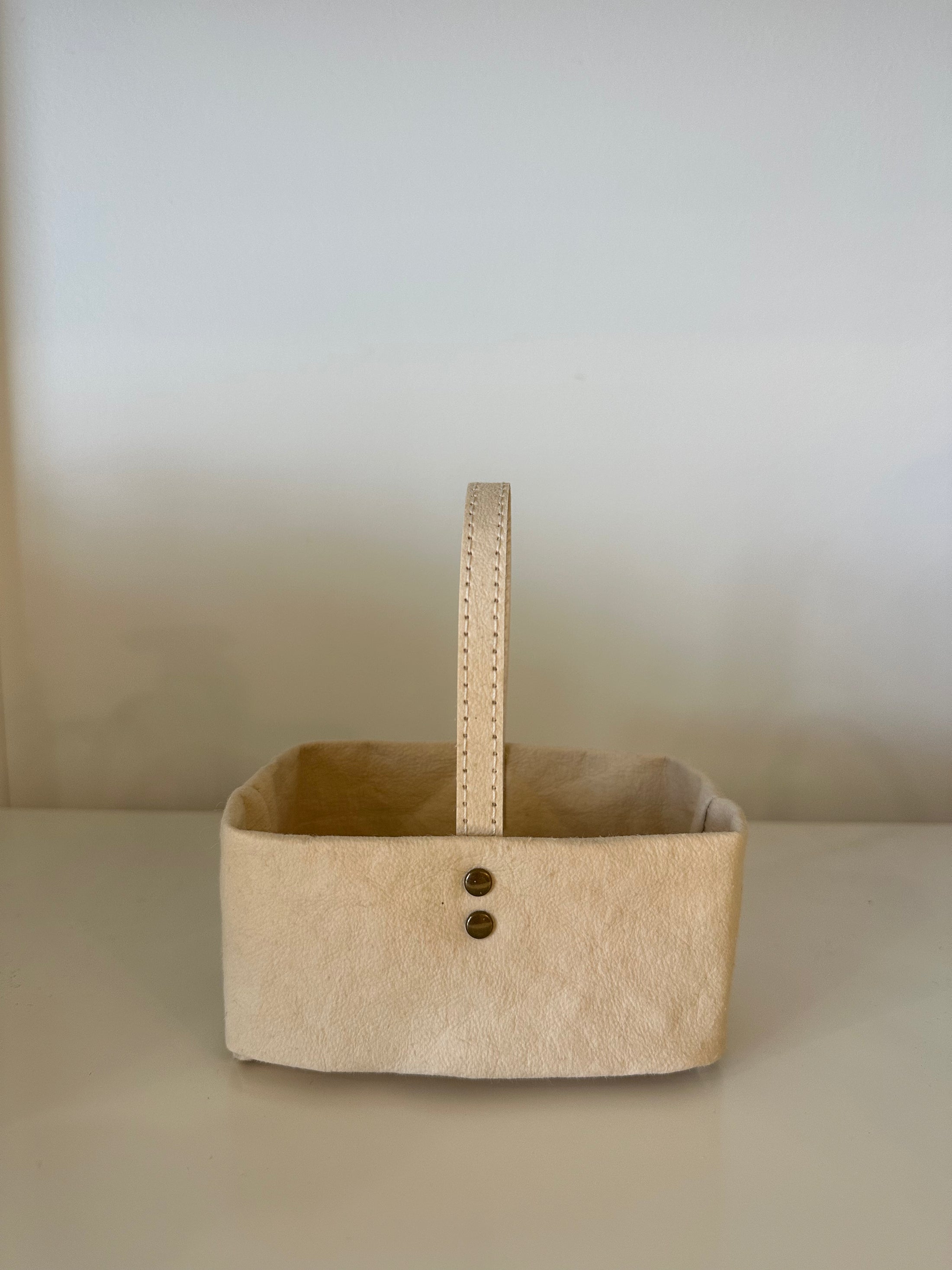 Paper Caddy + Salt and Pepper Set