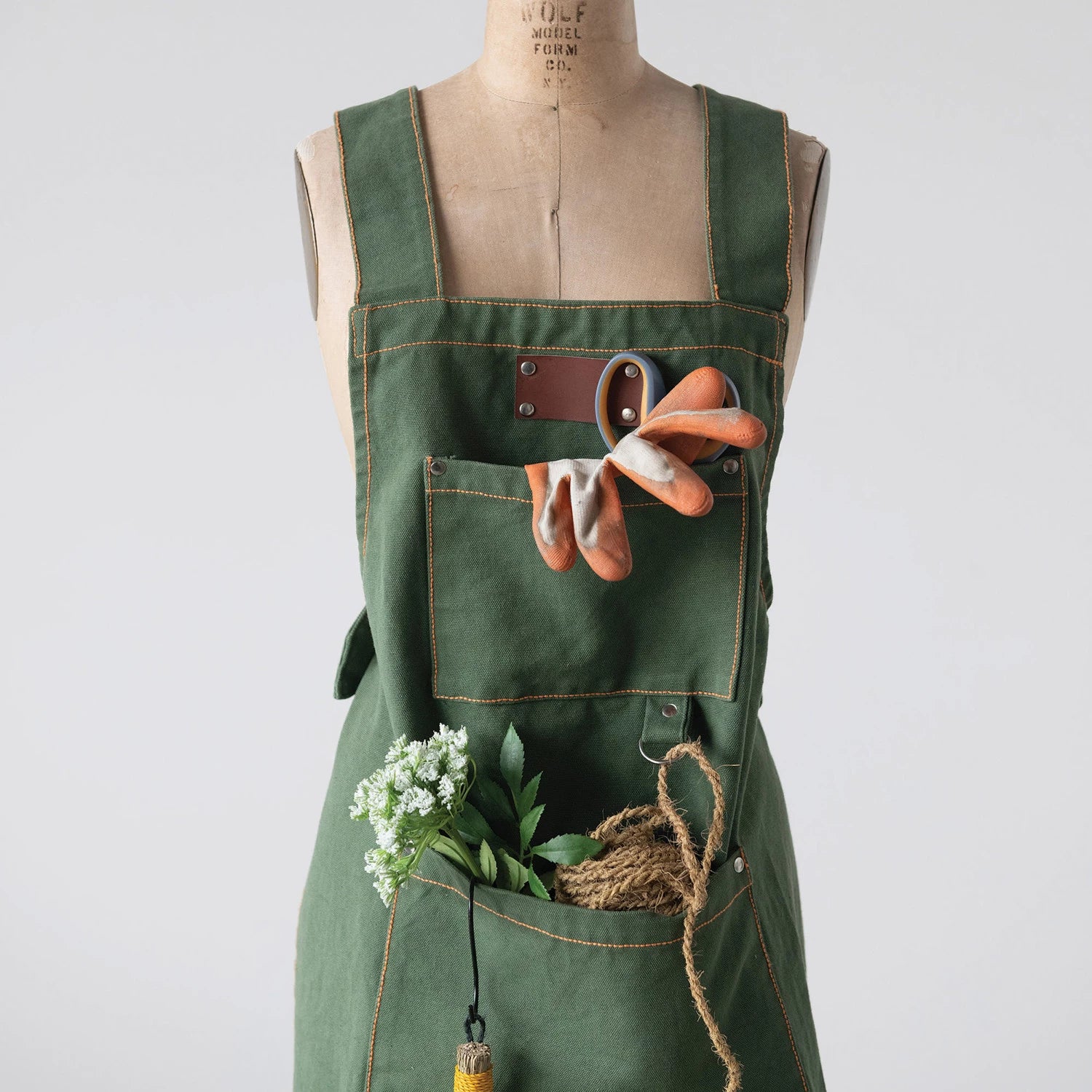 Cross Back Apron